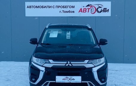 Mitsubishi Outlander III рестайлинг 3, 2019 год, 1 890 000 рублей, 2 фотография