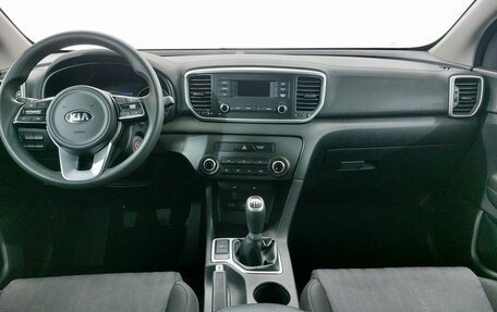 KIA Sportage IV рестайлинг, 2018 год, 1 999 000 рублей, 12 фотография