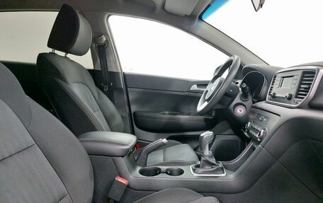 KIA Sportage IV рестайлинг, 2018 год, 1 999 000 рублей, 13 фотография