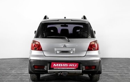 Mitsubishi Outlander III рестайлинг 3, 2007 год, 775 000 рублей, 4 фотография