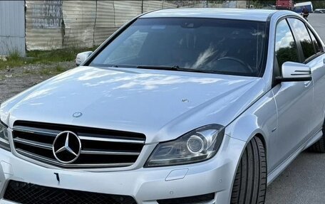 Mercedes-Benz C-Класс, 2011 год, 1 250 000 рублей, 2 фотография