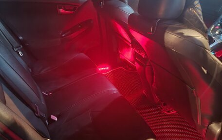 Toyota Prius, 2015 год, 1 380 000 рублей, 11 фотография