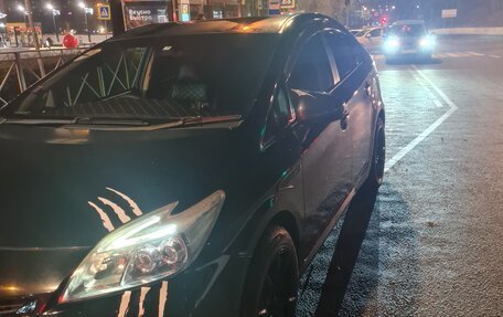 Toyota Prius, 2015 год, 1 380 000 рублей, 13 фотография