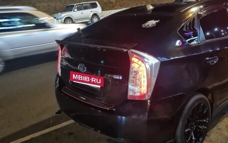Toyota Prius, 2015 год, 1 380 000 рублей, 7 фотография