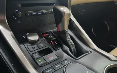 Lexus NX I, 2017 год, 2 999 000 рублей, 13 фотография