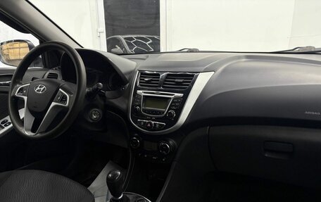 Hyundai Solaris II рестайлинг, 2013 год, 499 999 рублей, 11 фотография