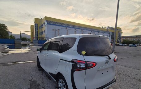 Toyota Sienta II, 2022 год, 1 550 000 рублей, 4 фотография