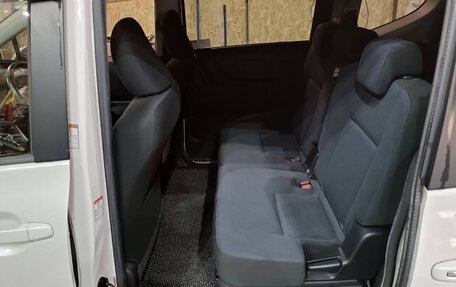 Toyota Sienta II, 2022 год, 1 550 000 рублей, 11 фотография