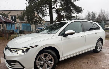 Volkswagen Golf VIII, 2022 год, 2 342 000 рублей, 1 фотография