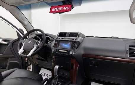 Toyota Land Cruiser Prado 150 рестайлинг 2, 2016 год, 3 149 000 рублей, 5 фотография