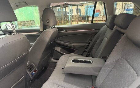 Volkswagen Golf VIII, 2022 год, 2 342 000 рублей, 15 фотография