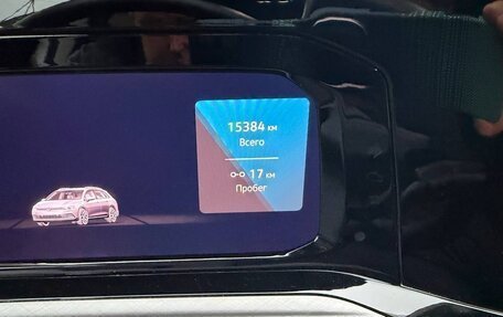 Volkswagen Golf VIII, 2022 год, 2 342 000 рублей, 26 фотография