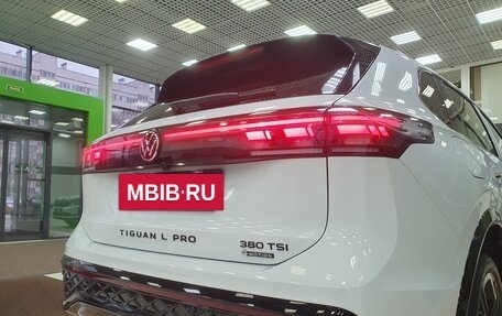 Volkswagen Tiguan, 2025 год, 4 950 000 рублей, 9 фотография