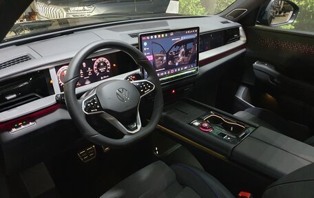 Volkswagen Teramont, 2025 год, 6 300 000 рублей, 36 фотография