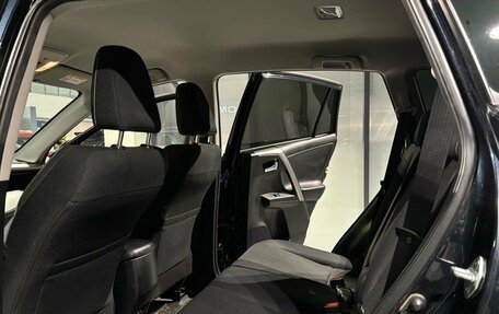 Toyota RAV4, 2017 год, 2 650 000 рублей, 14 фотография