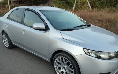 KIA Cerato III, 2011 год, 700 000 рублей, 1 фотография