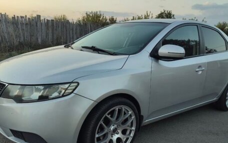 KIA Cerato III, 2011 год, 700 000 рублей, 2 фотография