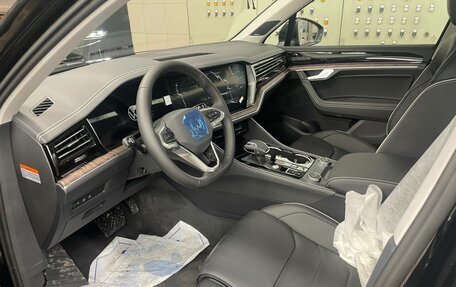 Volkswagen Touareg III, 2025 год, 13 000 000 рублей, 4 фотография