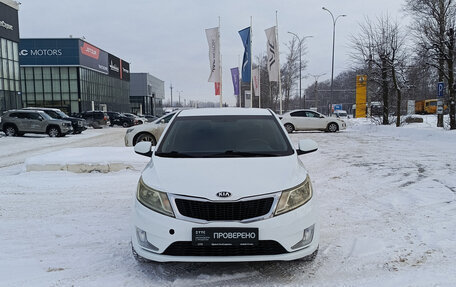 KIA Rio III рестайлинг, 2014 год, 670 000 рублей, 2 фотография
