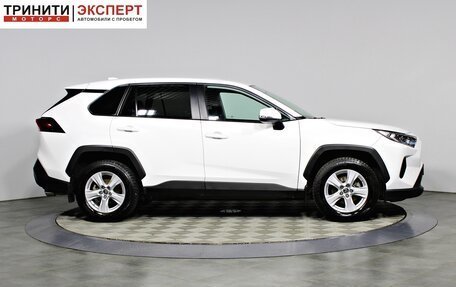 Toyota RAV4, 2020 год, 2 697 000 рублей, 4 фотография