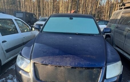 Volkswagen Touareg III, 2004 год, 410 000 рублей, 1 фотография