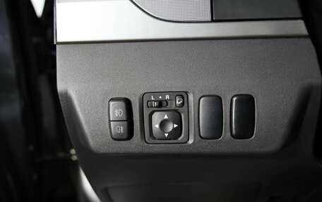 Mitsubishi Pajero IV, 2015 год, 2 350 000 рублей, 16 фотография