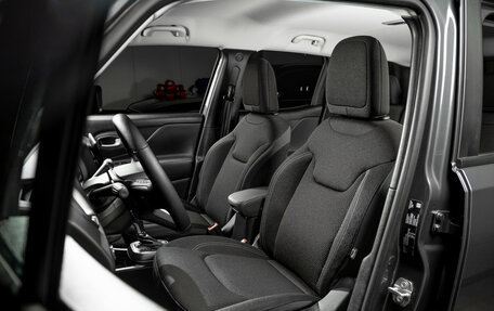 Jeep Renegade I рестайлинг, 2025 год, 4 600 000 рублей, 7 фотография