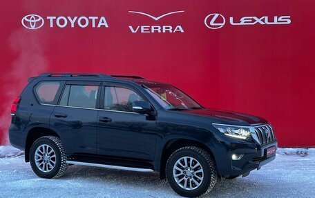 Toyota Land Cruiser Prado 150 рестайлинг 2, 2018 год, 7 000 000 рублей, 3 фотография