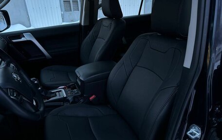 Toyota Land Cruiser Prado 150 рестайлинг 2, 2018 год, 7 000 000 рублей, 8 фотография