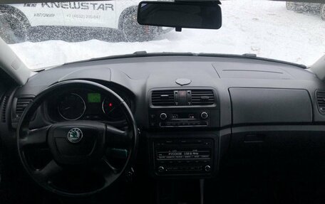 Skoda Fabia II, 2011 год, 830 000 рублей, 10 фотография