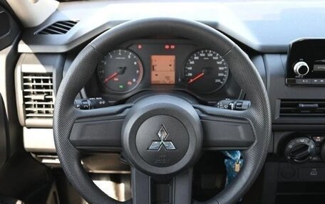 Mitsubishi L200, 2025 год, 5 990 000 рублей, 6 фотография