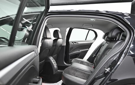 Skoda Superb III рестайлинг, 2013 год, 995 000 рублей, 15 фотография