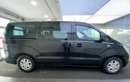 Hyundai H-1 II рестайлинг, 2012 год, 999 000 рублей, 4 фотография