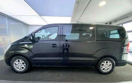 Hyundai H-1 II рестайлинг, 2012 год, 999 000 рублей, 8 фотография