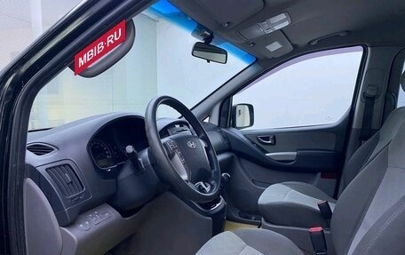 Hyundai H-1 II рестайлинг, 2012 год, 999 000 рублей, 16 фотография