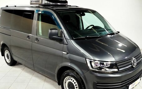 Volkswagen Caravelle T6 рестайлинг, 2016 год, 2 700 000 рублей, 3 фотография