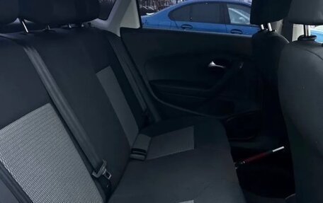 Volkswagen Polo VI (EU Market), 2011 год, 650 000 рублей, 13 фотография