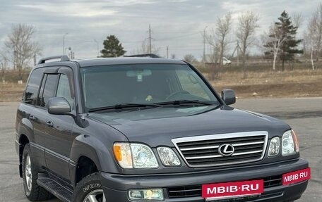 Lexus LX II, 2004 год, 2 800 000 рублей, 32 фотография