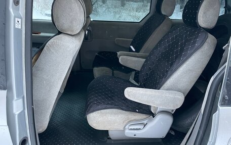 KIA Carnival III, 2005 год, 565 000 рублей, 18 фотография