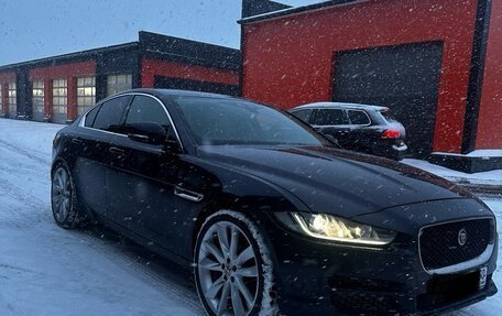 Jaguar XE I рестайлинг, 2016 год, 1 750 000 рублей, 2 фотография