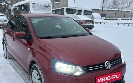 Volkswagen Polo VI (EU Market), 2013 год, 850 000 рублей, 2 фотография