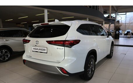 Toyota Highlander, 2025 год, 5 990 000 рублей, 6 фотография