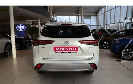 Toyota Highlander, 2025 год, 5 990 000 рублей, 5 фотография