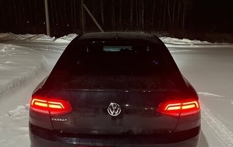 Volkswagen Passat B8 рестайлинг, 2019 год, 1 750 000 рублей, 6 фотография