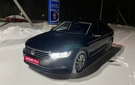 Volkswagen Passat B8 рестайлинг, 2019 год, 1 750 000 рублей, 3 фотография