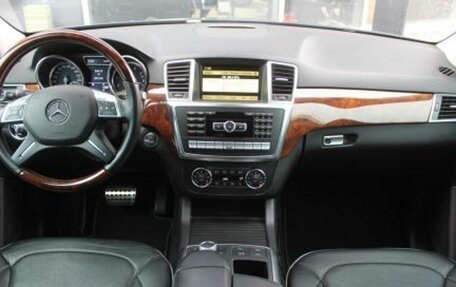 Mercedes-Benz M-Класс, 2012 год, 2 200 000 рублей, 9 фотография