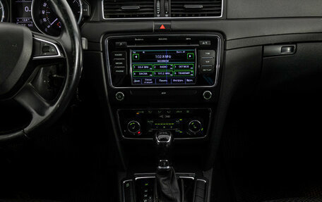 Skoda Superb III рестайлинг, 2014 год, 1 099 000 рублей, 13 фотография