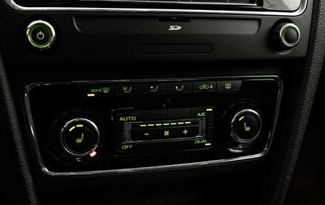 Skoda Superb III рестайлинг, 2014 год, 1 099 000 рублей, 15 фотография