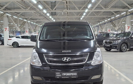 Hyundai H-1 II рестайлинг, 2011 год, 979 750 рублей, 2 фотография