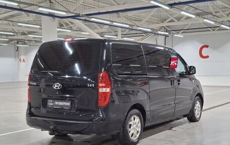 Hyundai H-1 II рестайлинг, 2011 год, 979 750 рублей, 6 фотография